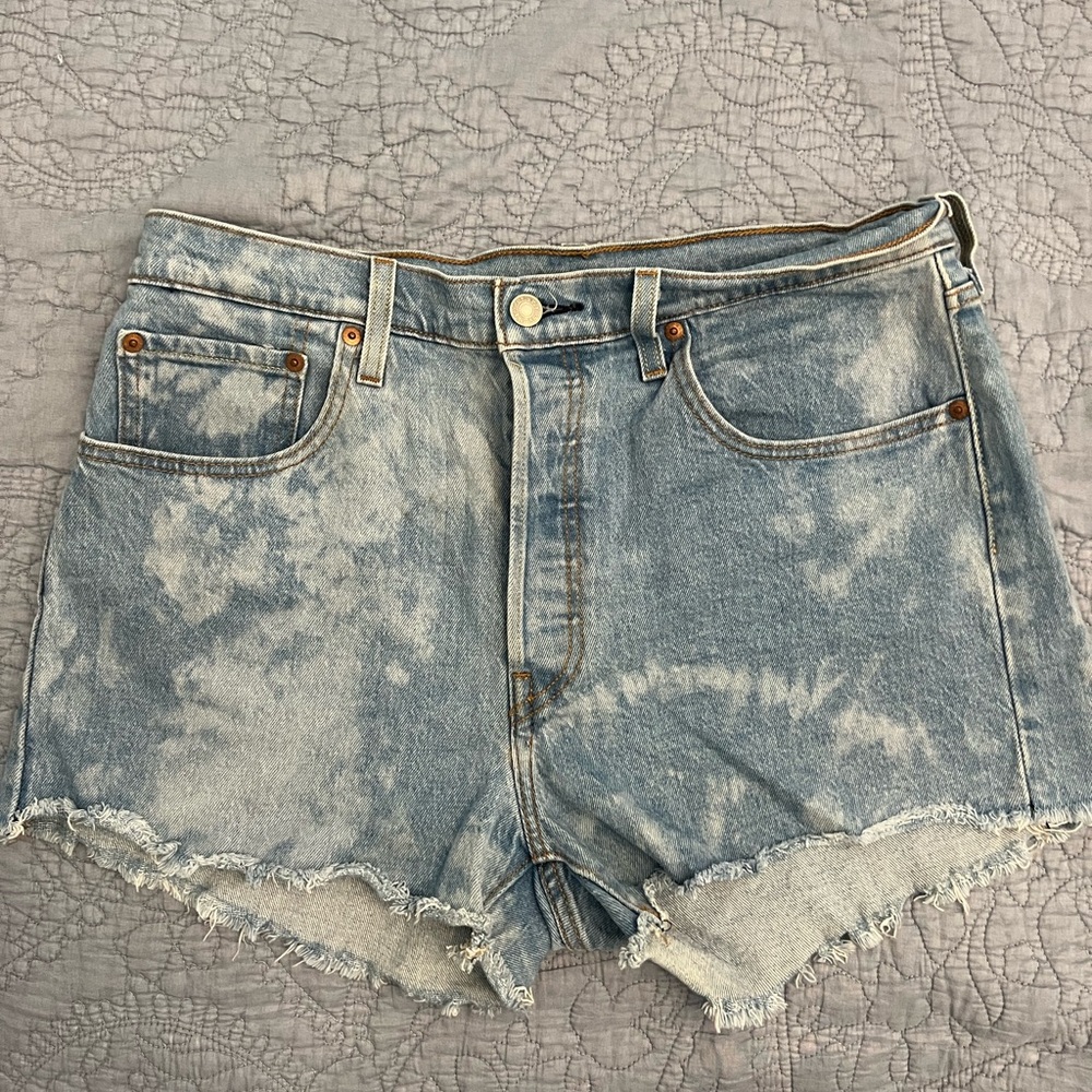 Levi’s 501 denim shorts